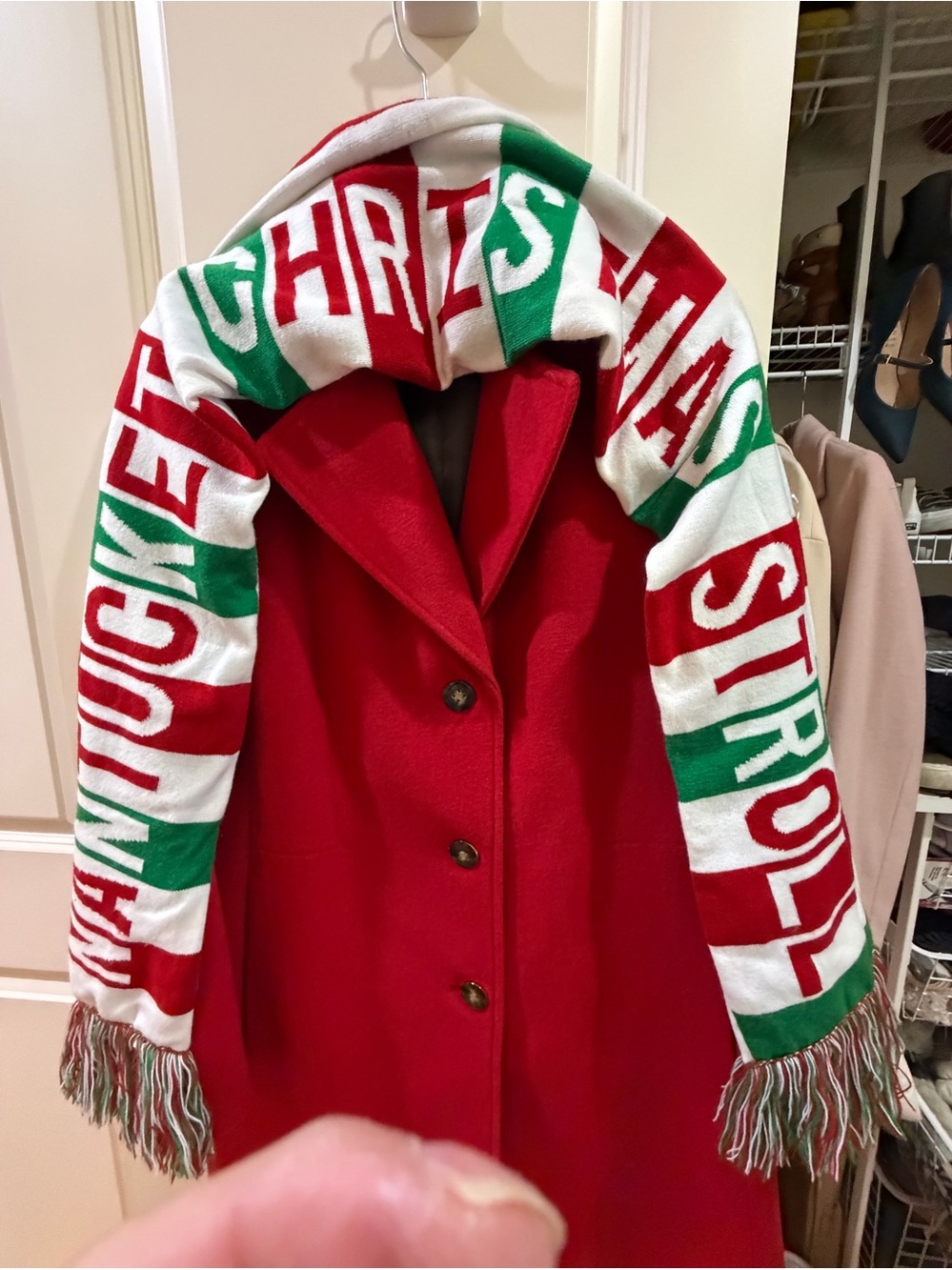 Unisex: Nantucket Stroll  double-sided acrylic scarf.